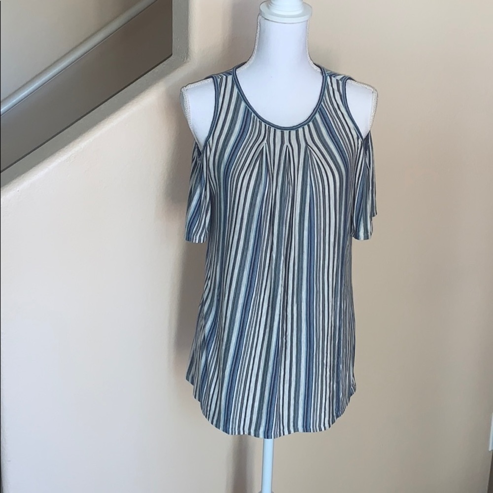 Max studio Stripe cold shoulder blouse